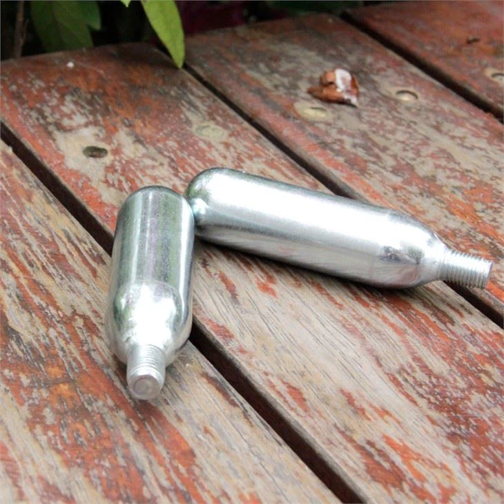 Co2 patrone s navojem od 16 grama za hranu